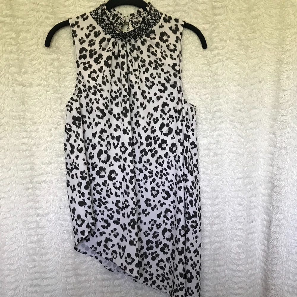 🔶5 for $25🔶 Leopard Asymmetrical Tunic Blouse